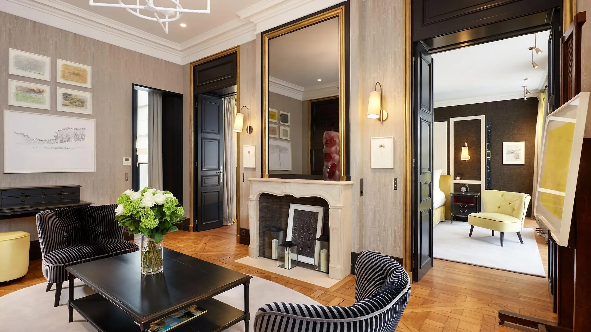 Hotel Le Pavillon De La Reine & Spa, Place Des Vosges