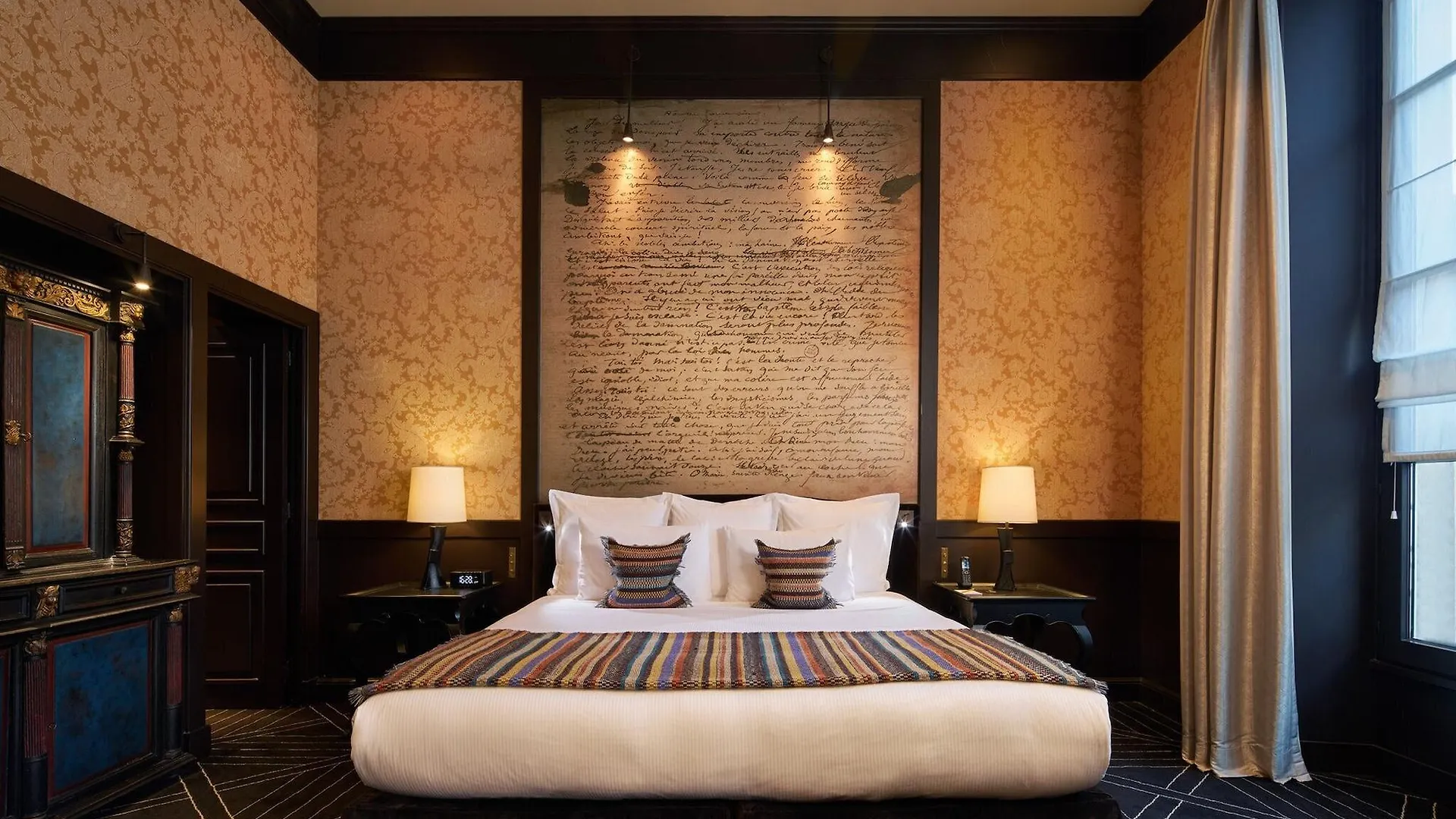 Le Pavillon De La Reine & Spa, Place Des Vosges Hotel