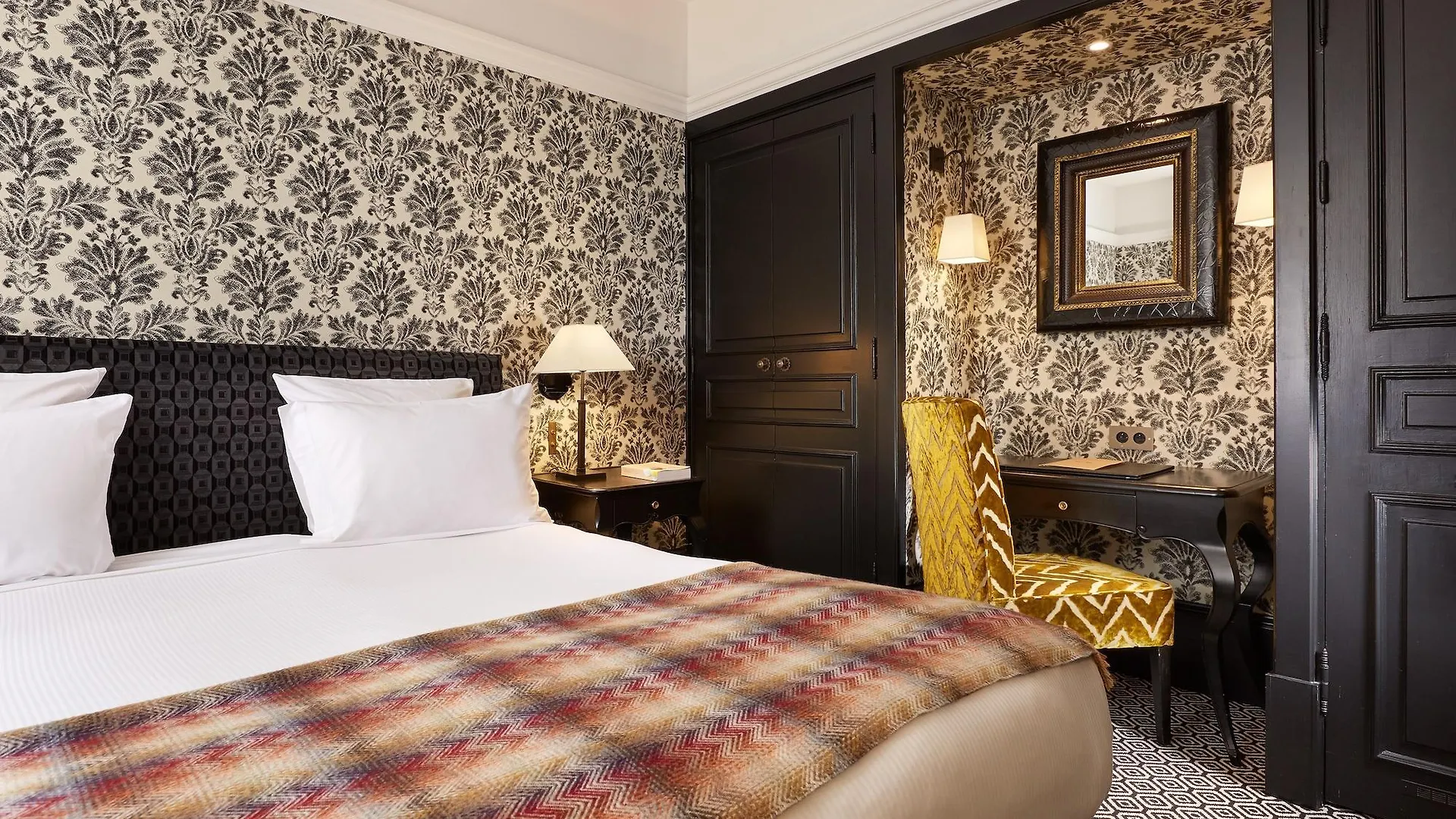 Le Pavillon De La Reine & Spa, Place Des Vosges Paris