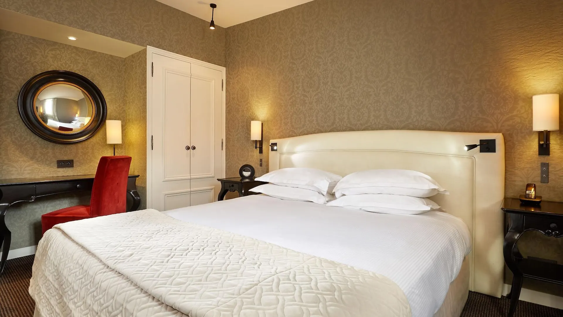 Le Pavillon De La Reine & Spa, Place Des Vosges 5* Παρίσι