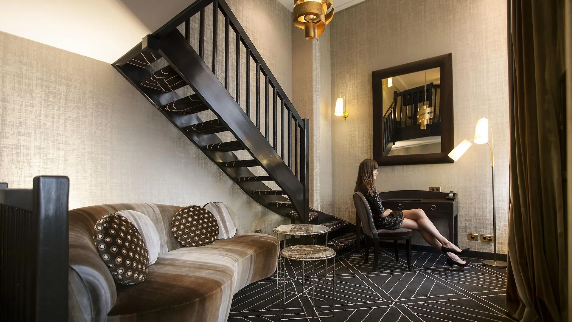 Le Pavillon De La Reine & Spa, Place Des Vosges 5* Paris