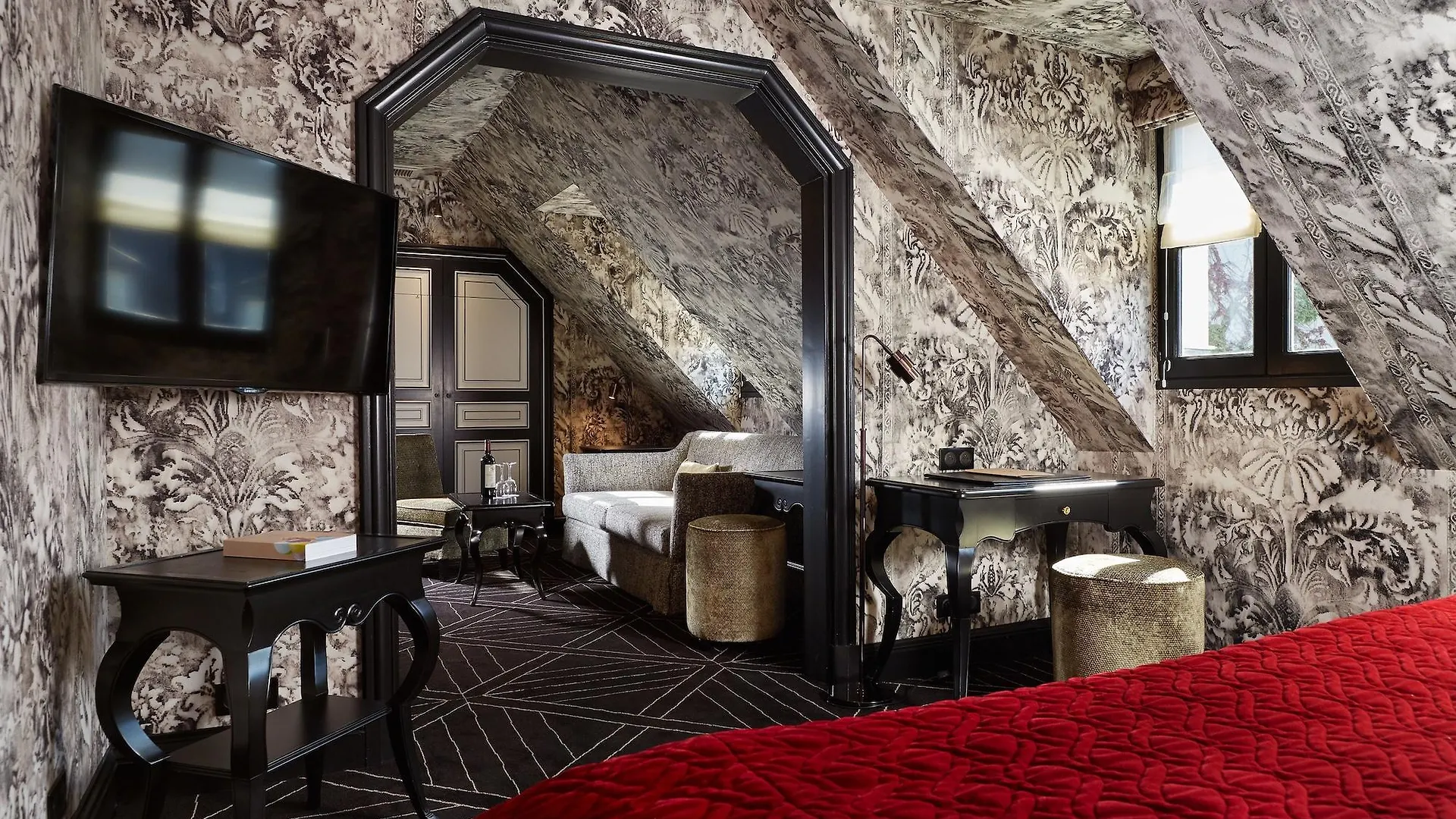 Hotel Le Pavillon De La Reine & Spa, Place Des Vosges Paris