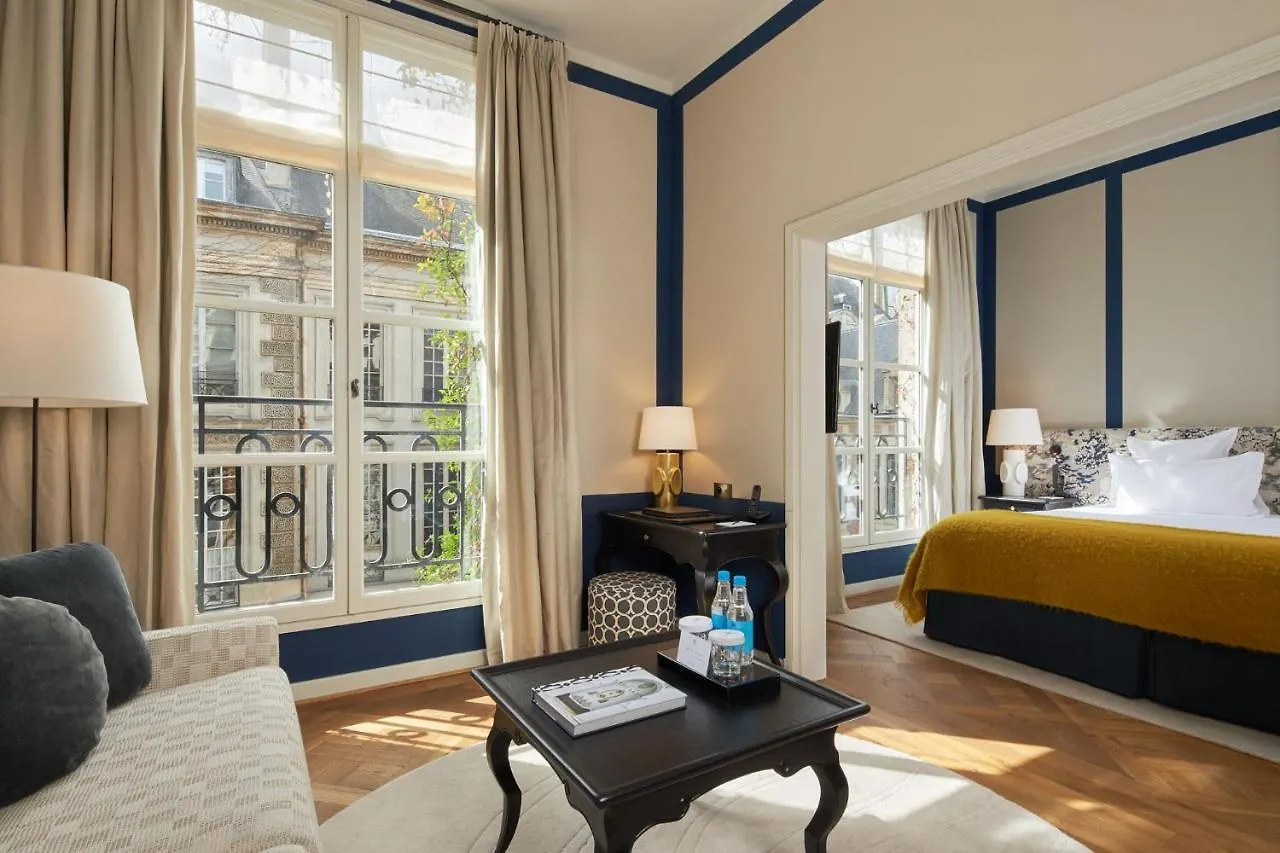Hotel Le Pavillon De La Reine & Spa, Place Des Vosges Paris