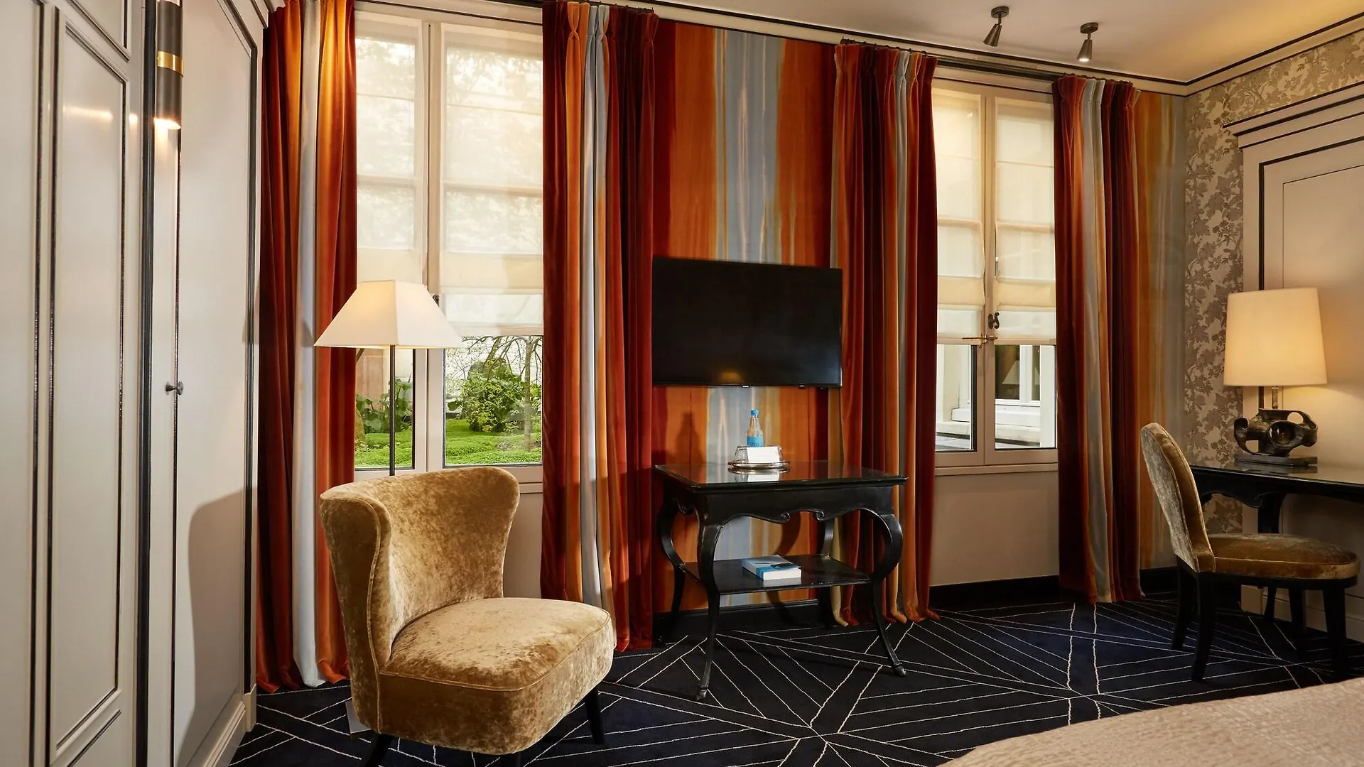 Le Pavillon De La Reine & Spa, Place Des Vosges
