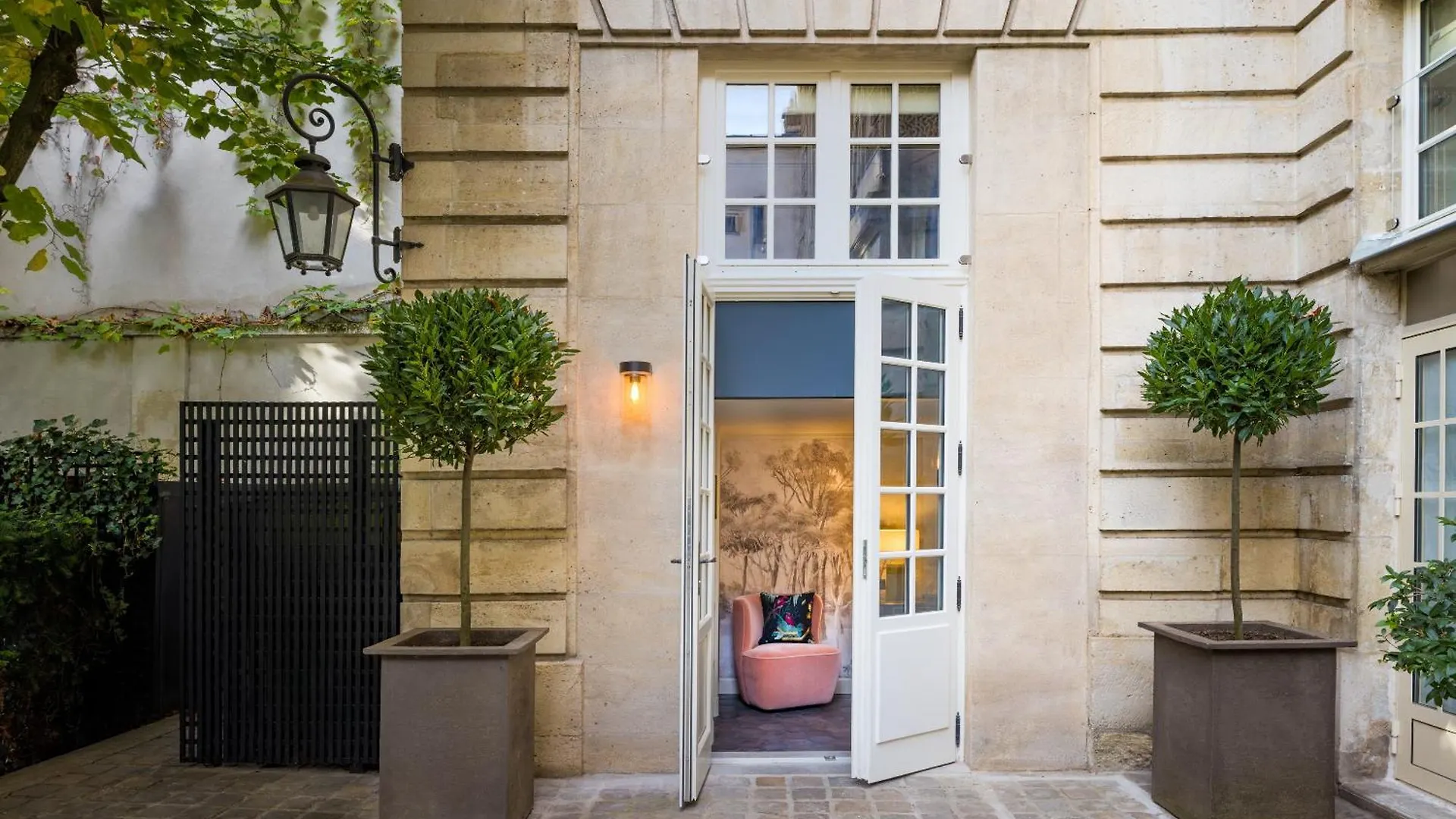 Ξενοδοχείο Le Pavillon De La Reine & Spa, Place Des Vosges 5*