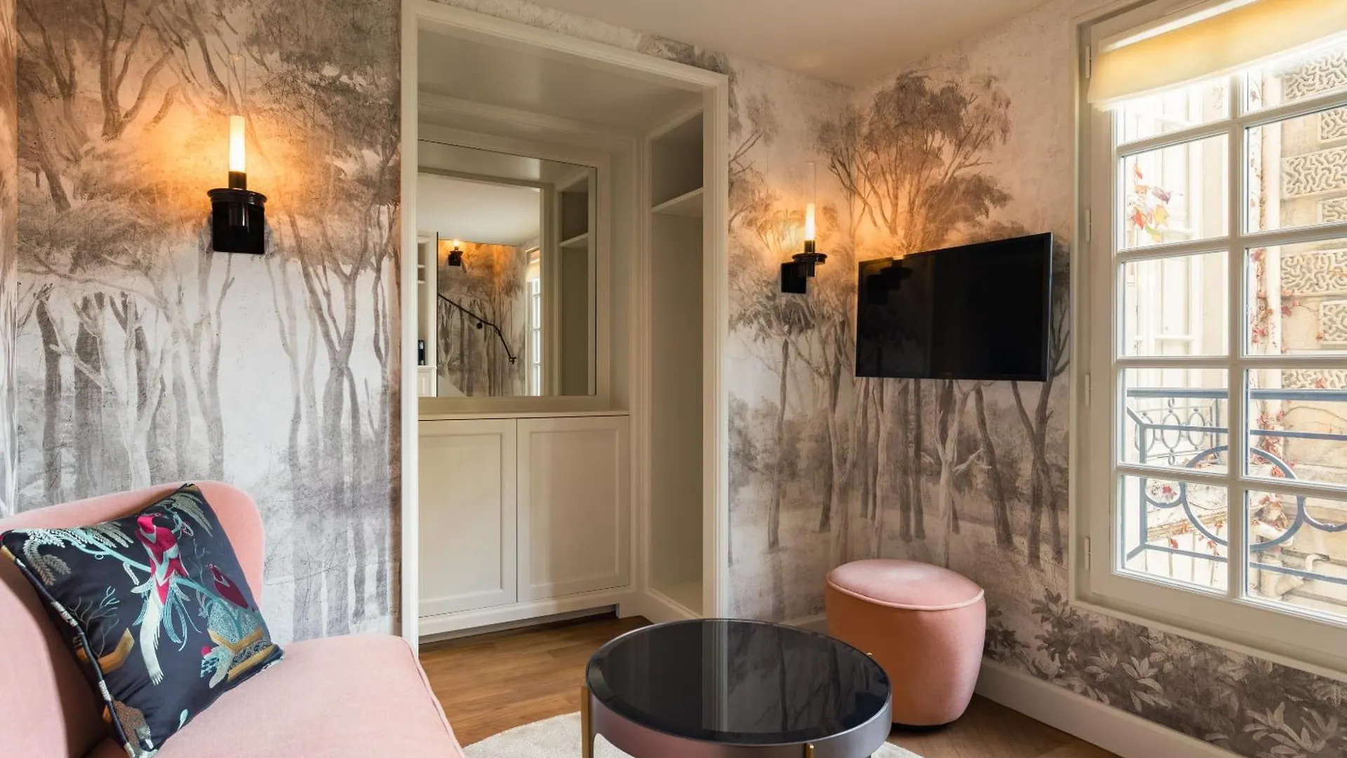 Hotel Le Pavillon De La Reine & Spa, Place Des Vosges 5*